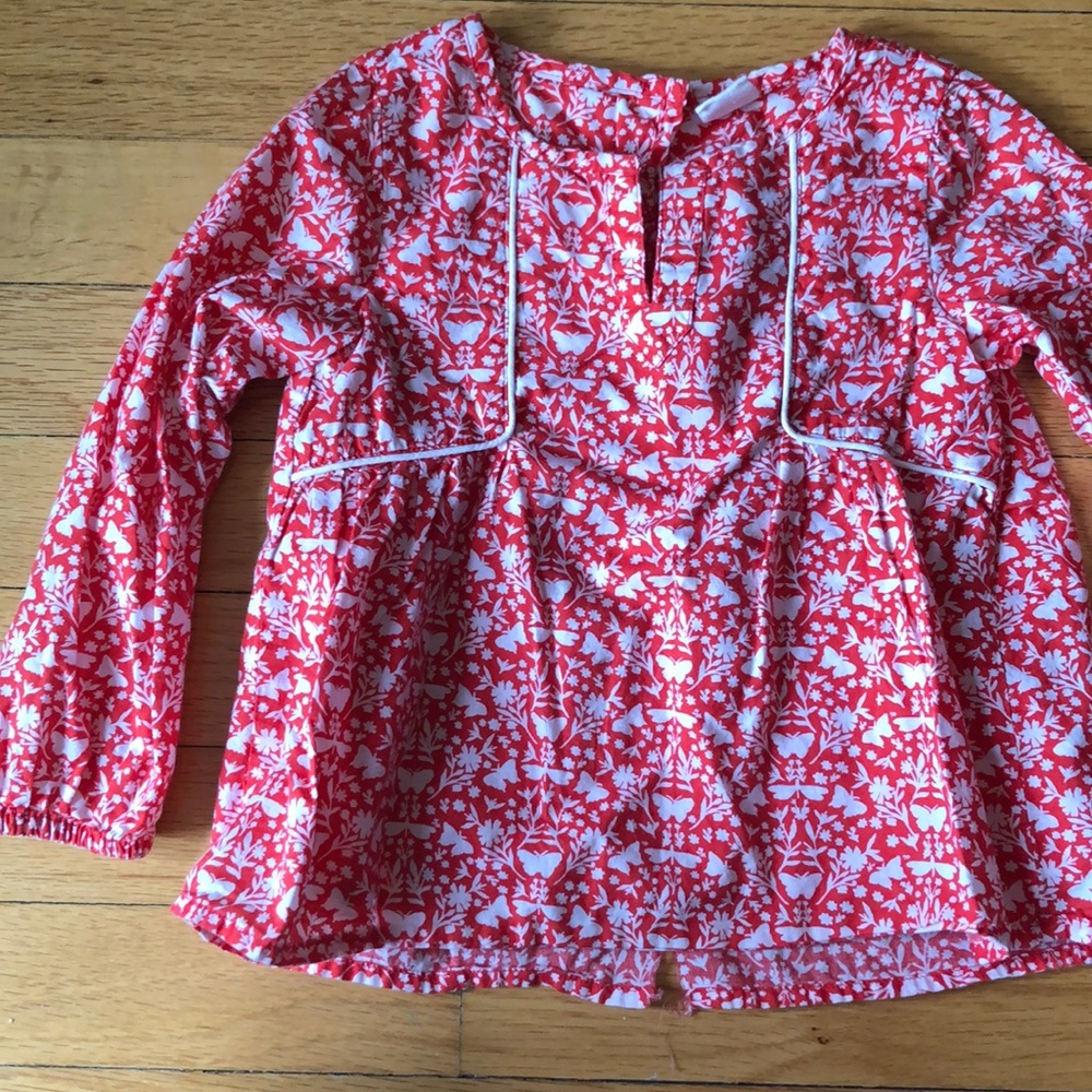 Gap red and white print top